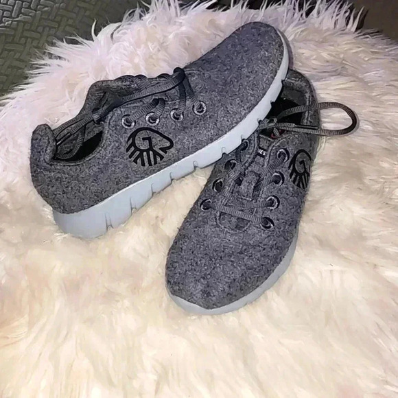 Giesswein Merino Runners - Picture 1 of 7